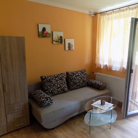 Nárcisz apartman Gyula Exterior foto