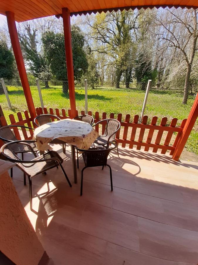 Nárcisz apartman Gyula Exterior foto