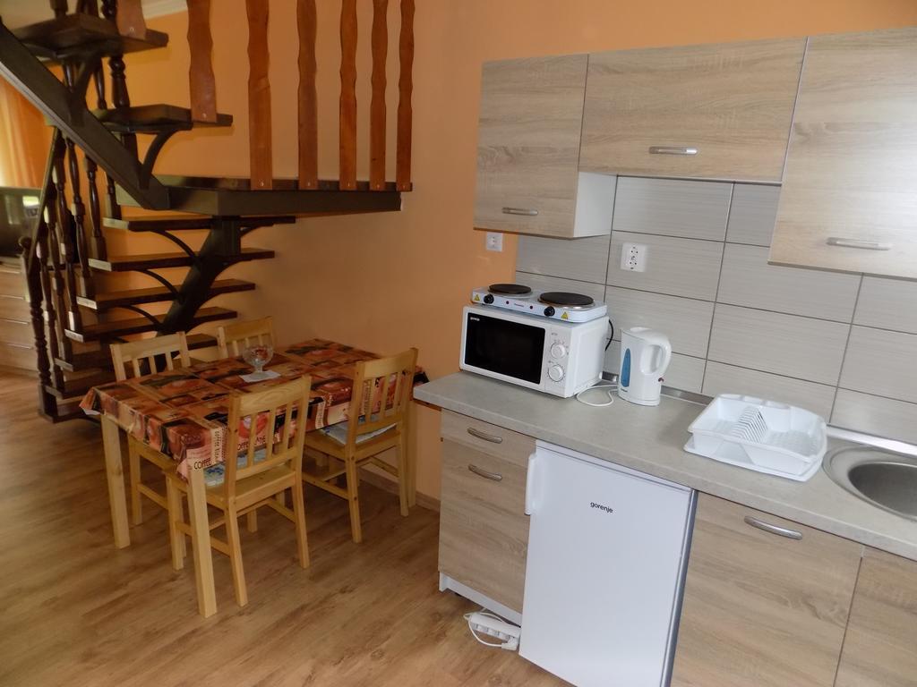 Nárcisz apartman Gyula Exterior foto